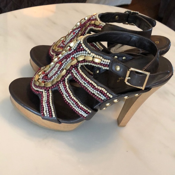 BCBGeneration - Picture 3 of 3